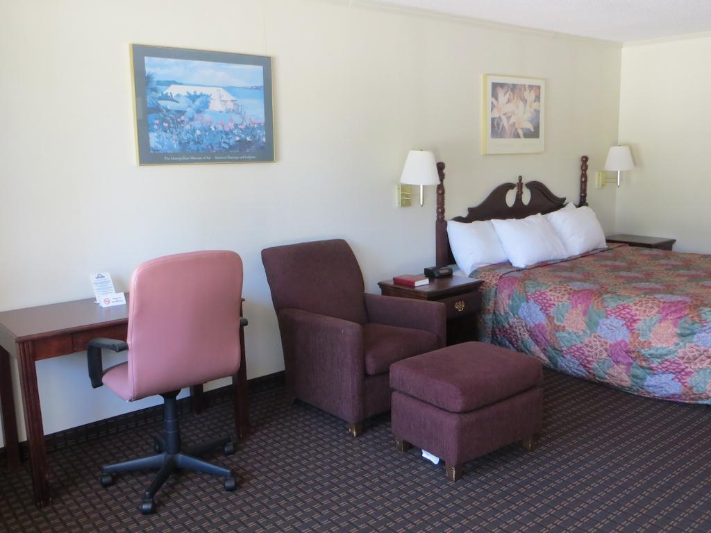 Days Inn Milledgeville Exteriér fotografie